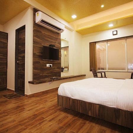 Hotel Vraj Inn Dwarka  Ngoại thất bức ảnh