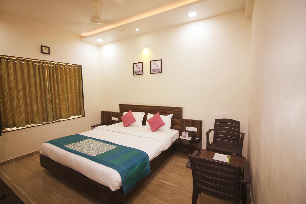 Hotel Vraj Inn Dwarka  Ngoại thất bức ảnh